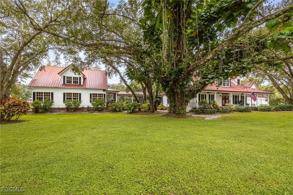 1444 Winchester Avenue E Labelle FL 33935