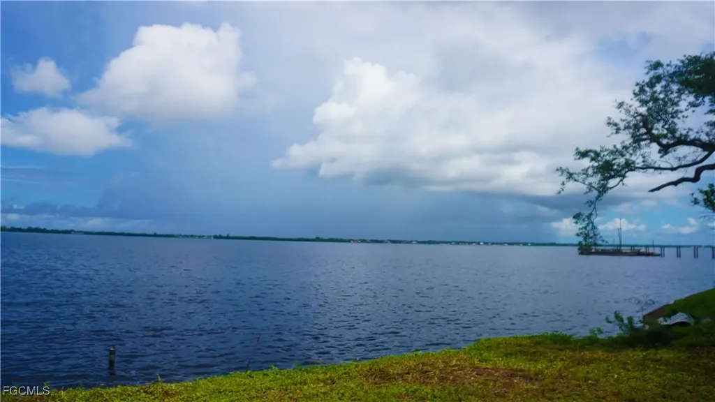 3353 E Riverside Drive Fort Myers FL 33916