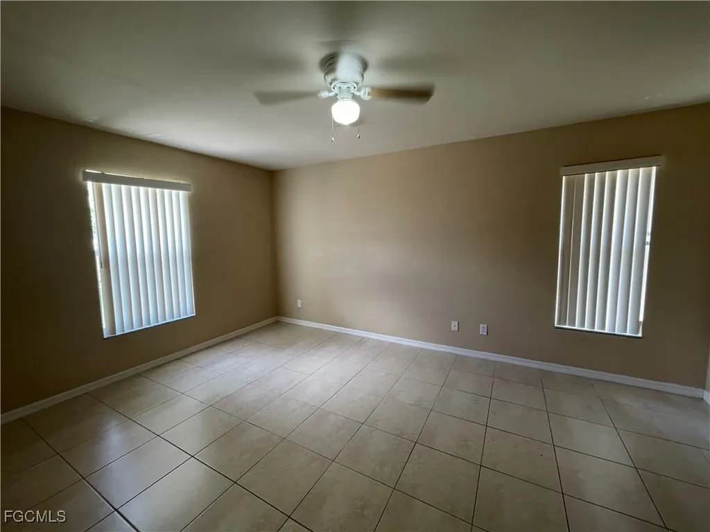 630 SW 28th Terrace Cape Coral FL 33914