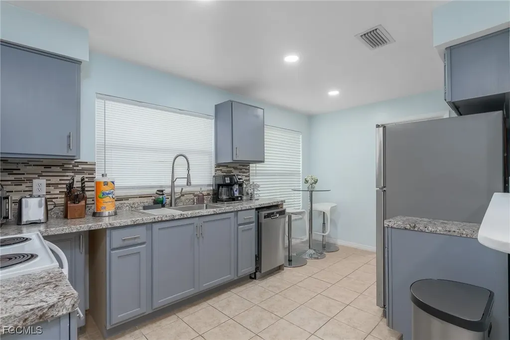 510 SW 51st Terrace Cape Coral FL 33914