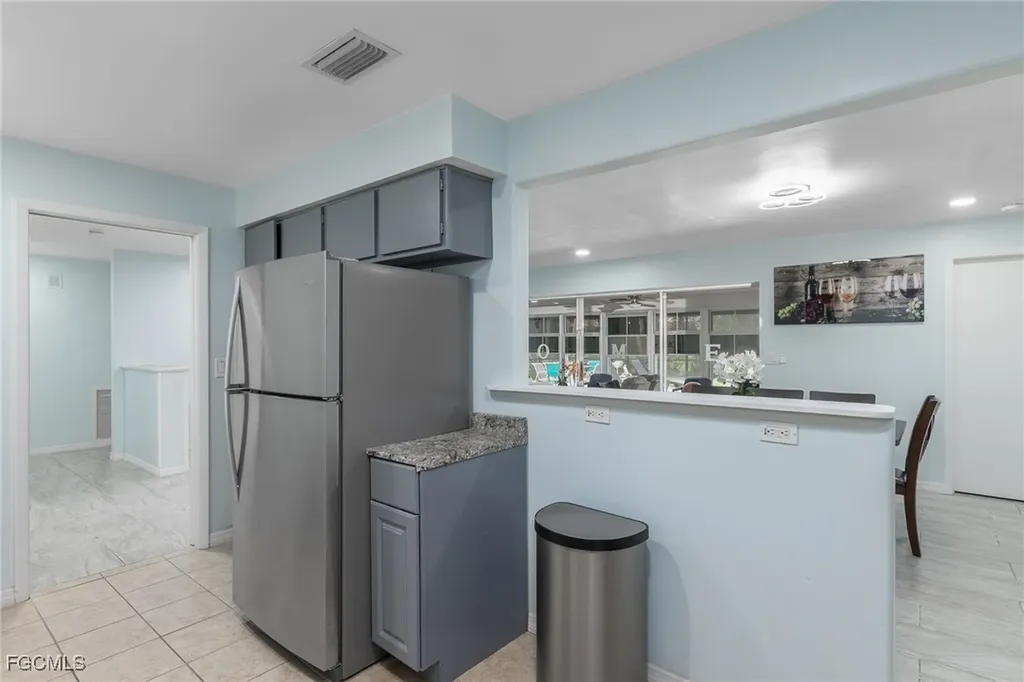 510 SW 51st Terrace Cape Coral FL 33914