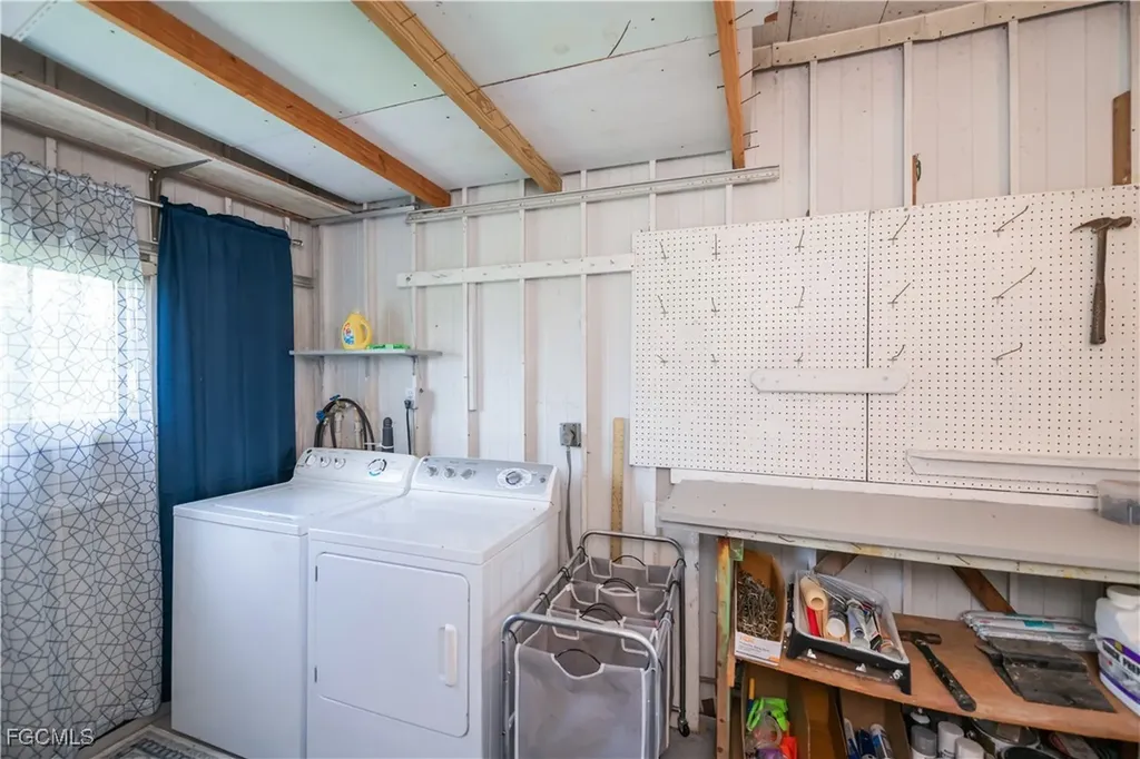 3204 Pluto Circle North Fort Myers FL 33903