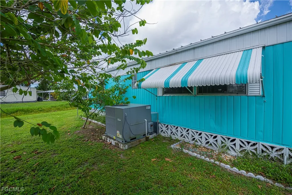 3204 Pluto Circle North Fort Myers FL 33903