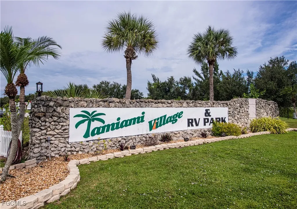 3204 Pluto Circle North Fort Myers FL 33903