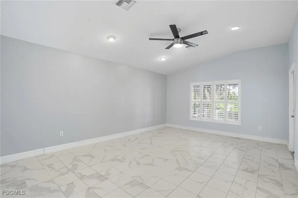 314 SW 26th Place Cape Coral FL 33991