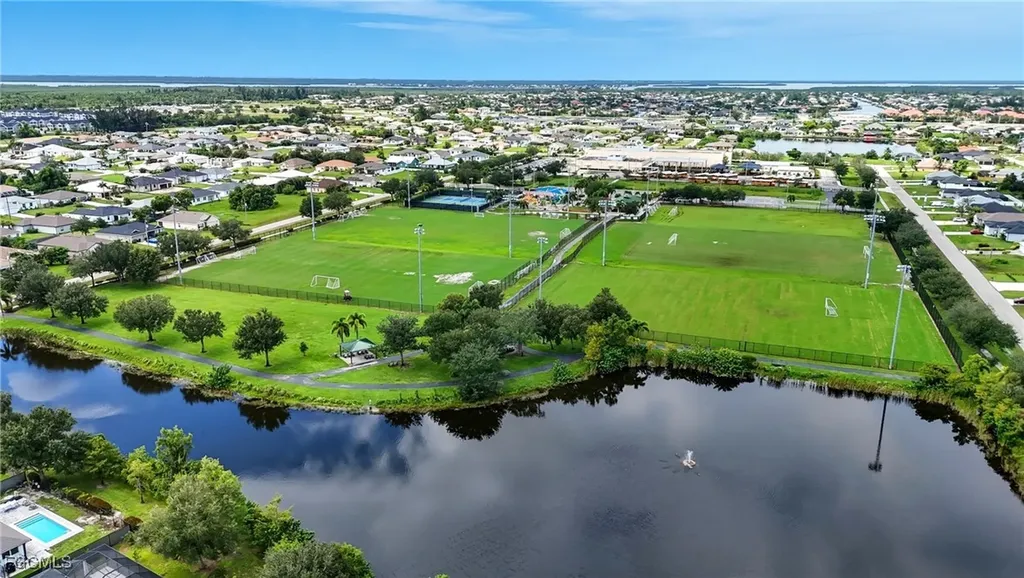 314 SW 26th Place Cape Coral FL 33991