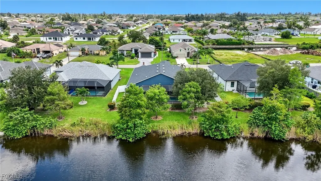 314 SW 26th Place Cape Coral FL 33991