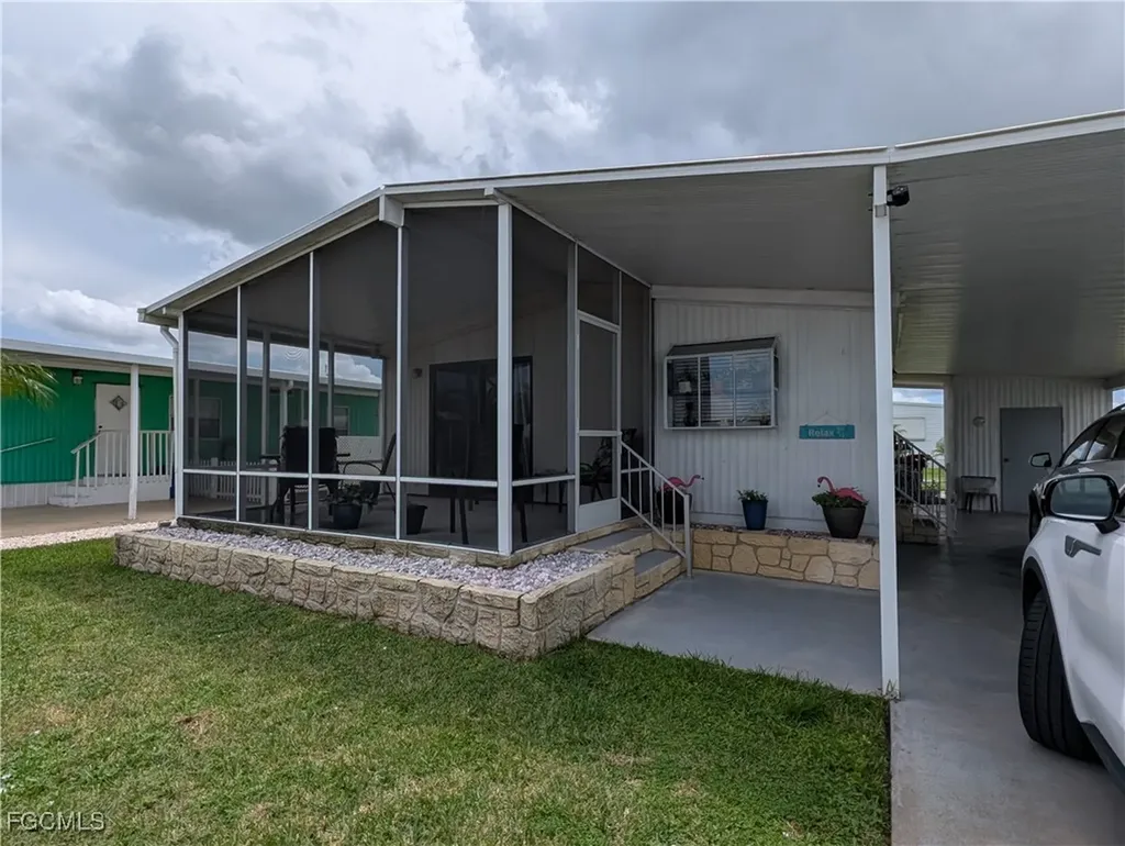 3390 Galaxy Way North Fort Myers FL 33903