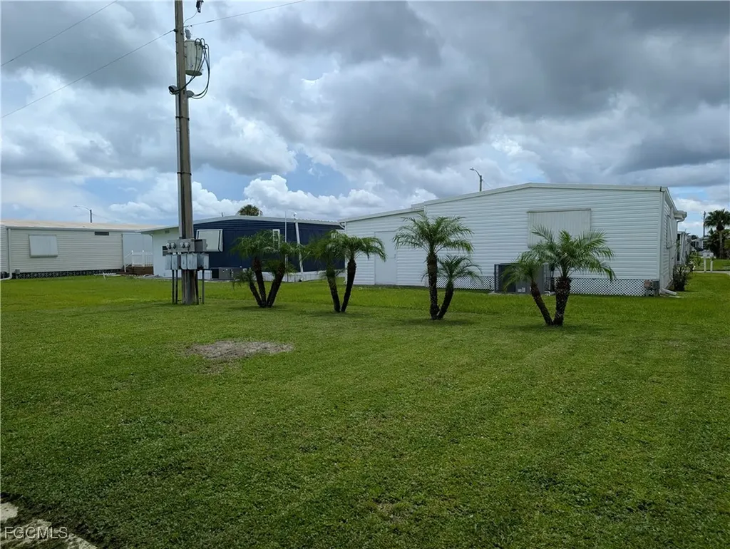 3390 Galaxy Way North Fort Myers FL 33903