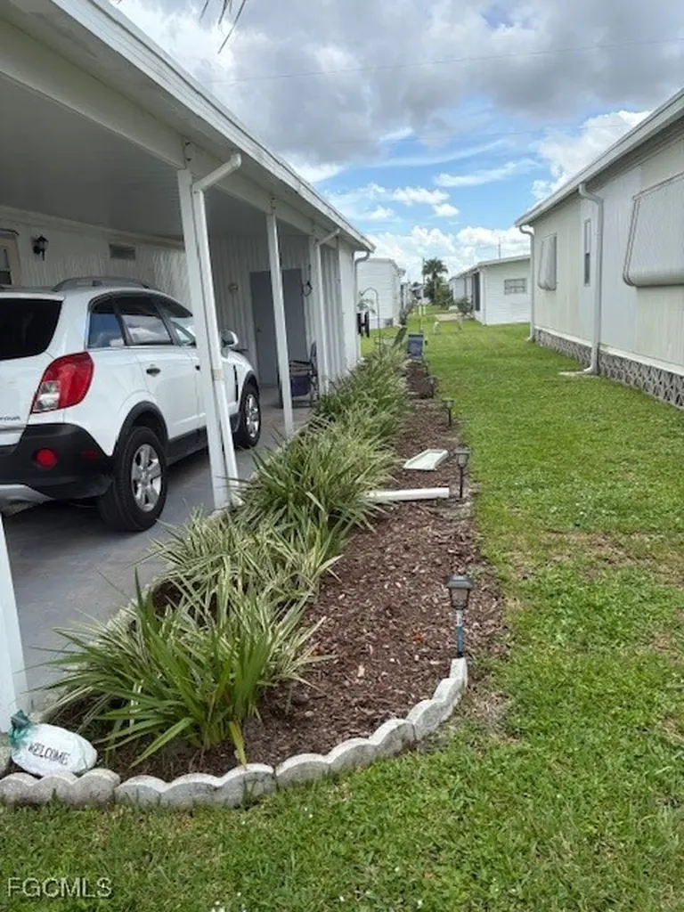 3390 Galaxy Way North Fort Myers FL 33903