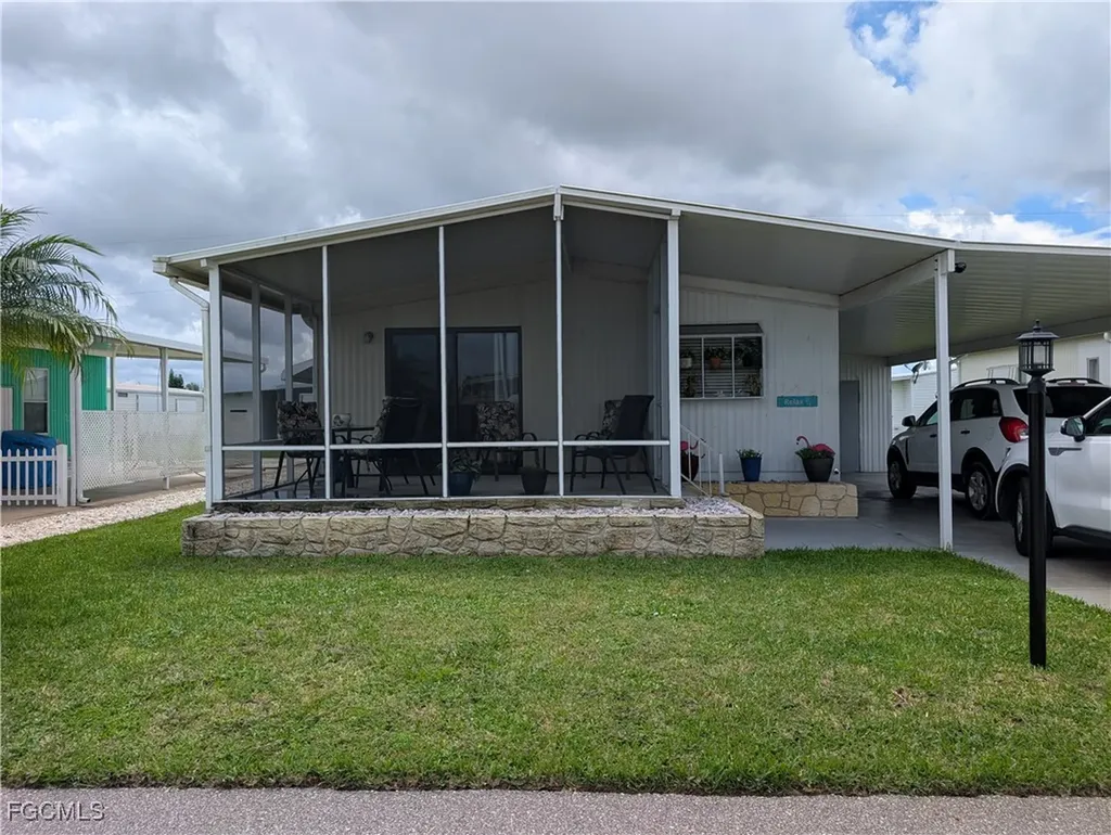 3390 Galaxy Way North Fort Myers FL 33903