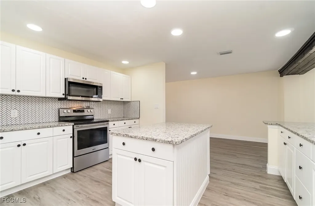 2225 Aldridge Avenue Fort Myers FL 33907