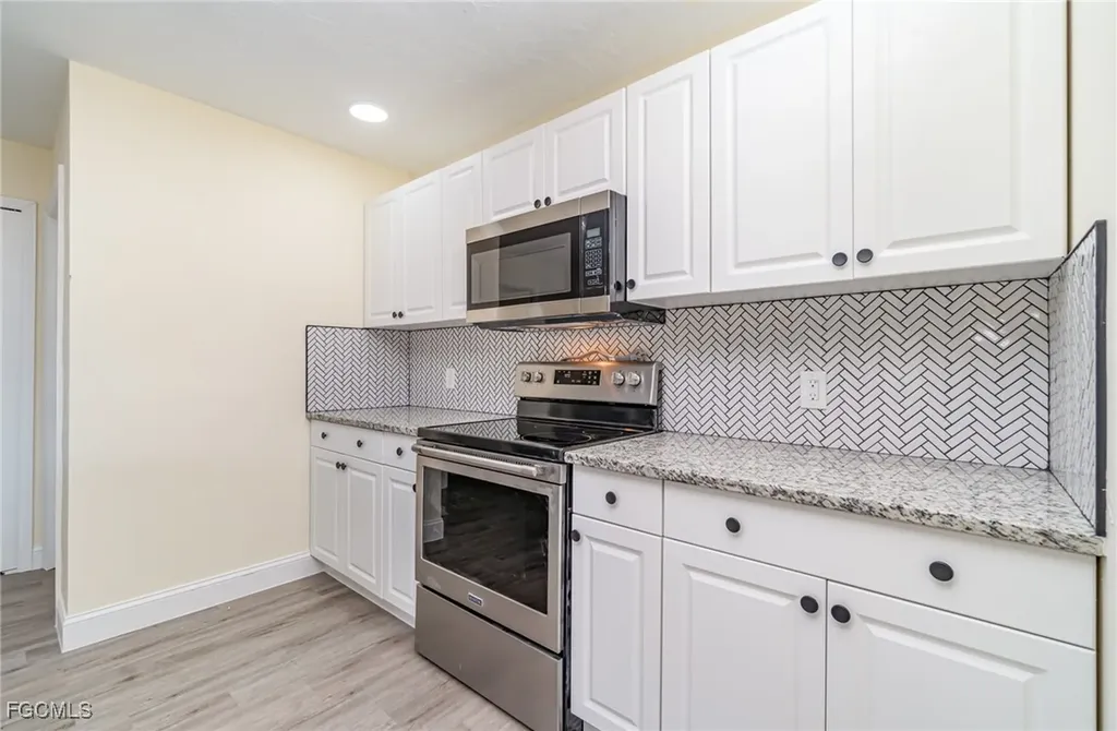 2225 Aldridge Avenue Fort Myers FL 33907