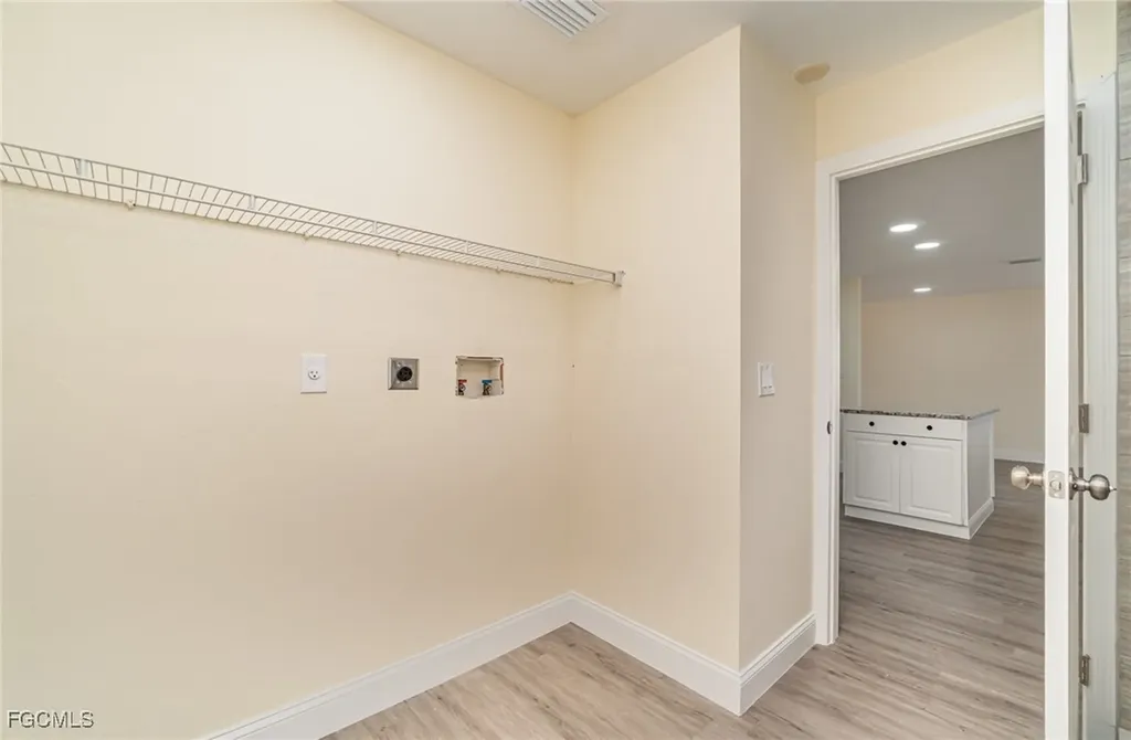 2225 Aldridge Avenue Fort Myers FL 33907
