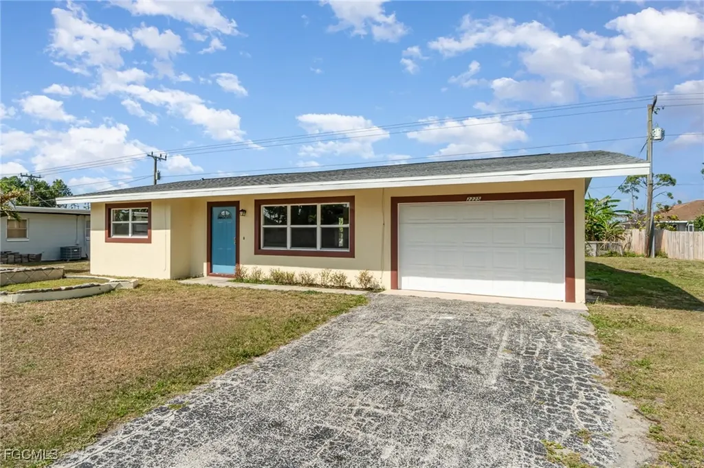 2225 Aldridge Avenue Fort Myers FL 33907