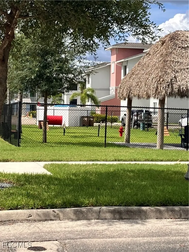 2904 Tuscan Drive Cape Coral FL 33909