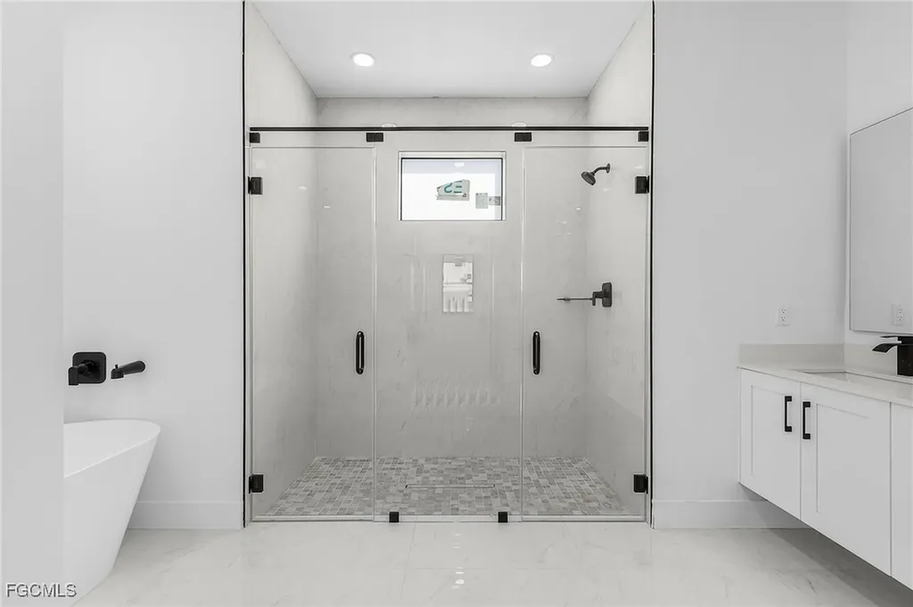 2721 NW 3rd Street Cape Coral FL 33993