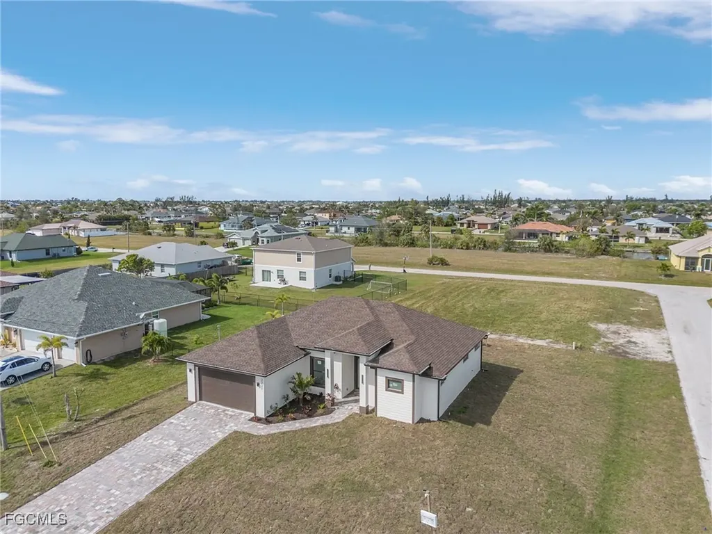 2721 NW 3rd Street Cape Coral FL 33993