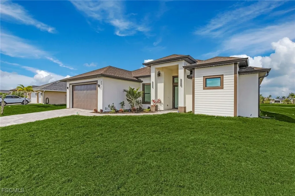 2721 NW 3rd Street Cape Coral FL 33993