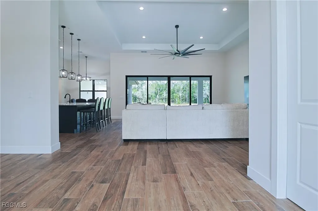 19401 Witts End Alva FL 33920