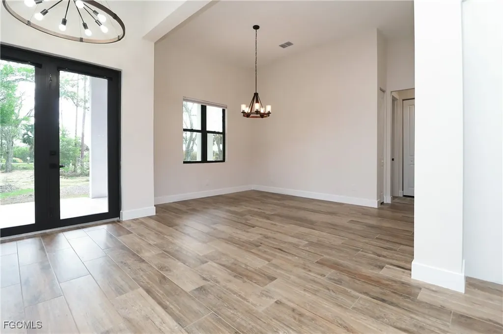 19401 Witts End Alva FL 33920