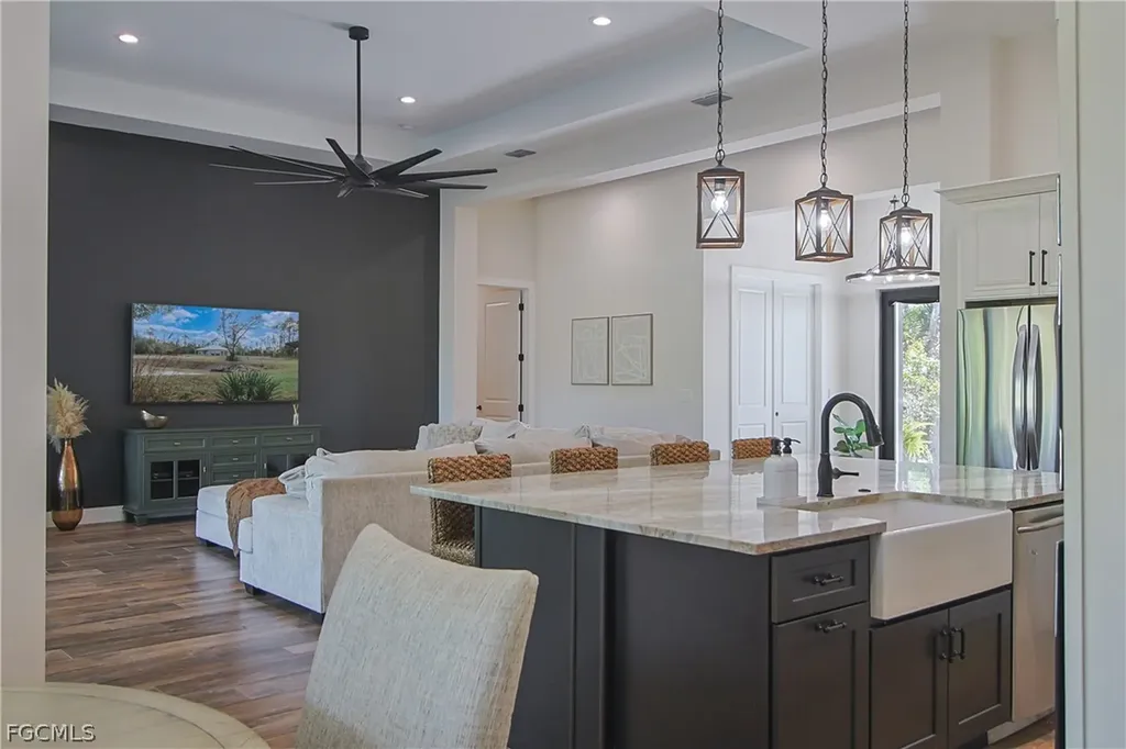 19401 Witts End Alva FL 33920