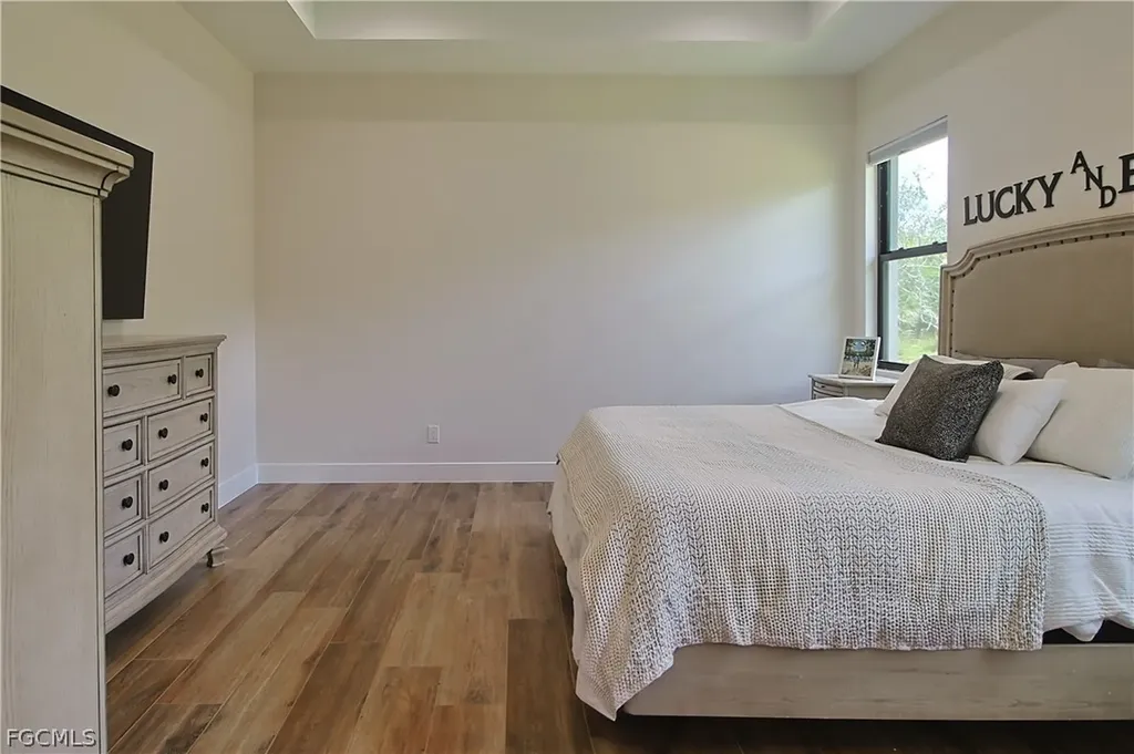 19401 Witts End Alva FL 33920