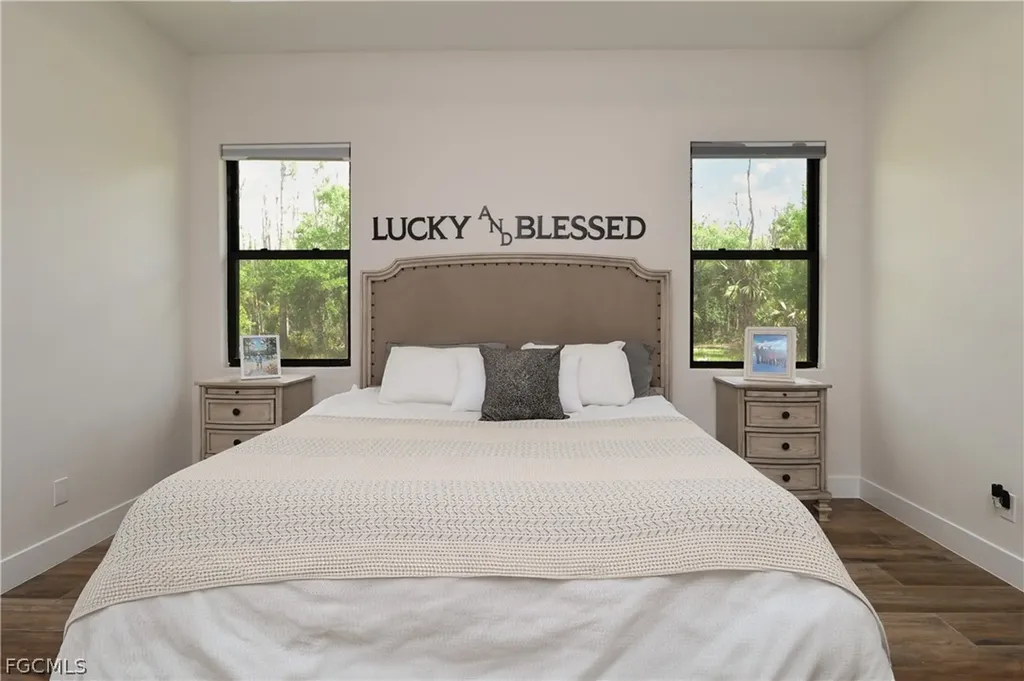 19401 Witts End Alva FL 33920