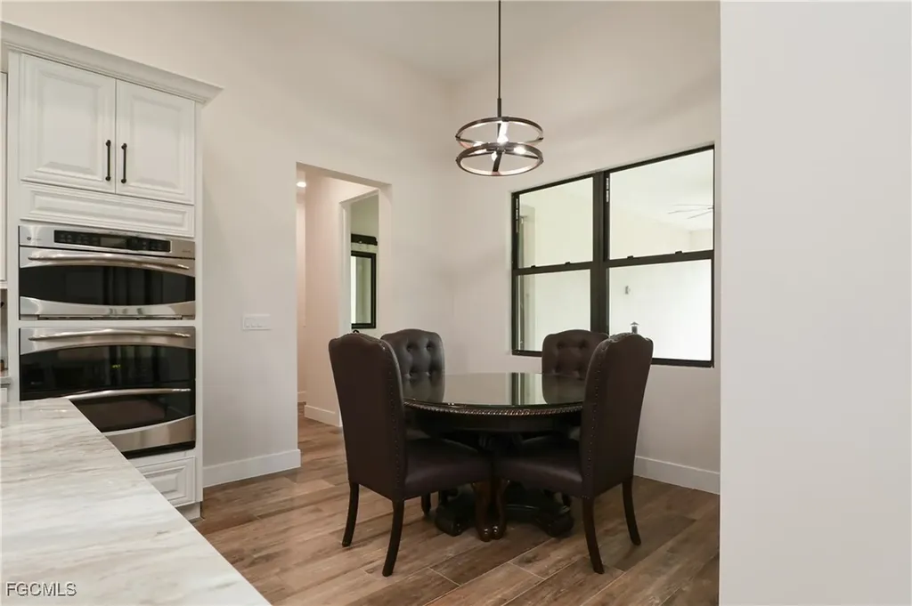 19401 Witts End Alva FL 33920