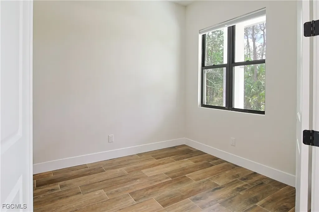 19401 Witts End Alva FL 33920