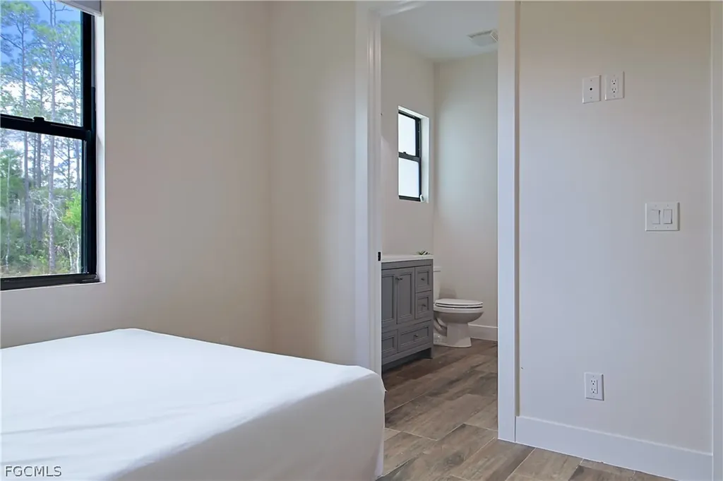 19401 Witts End Alva FL 33920