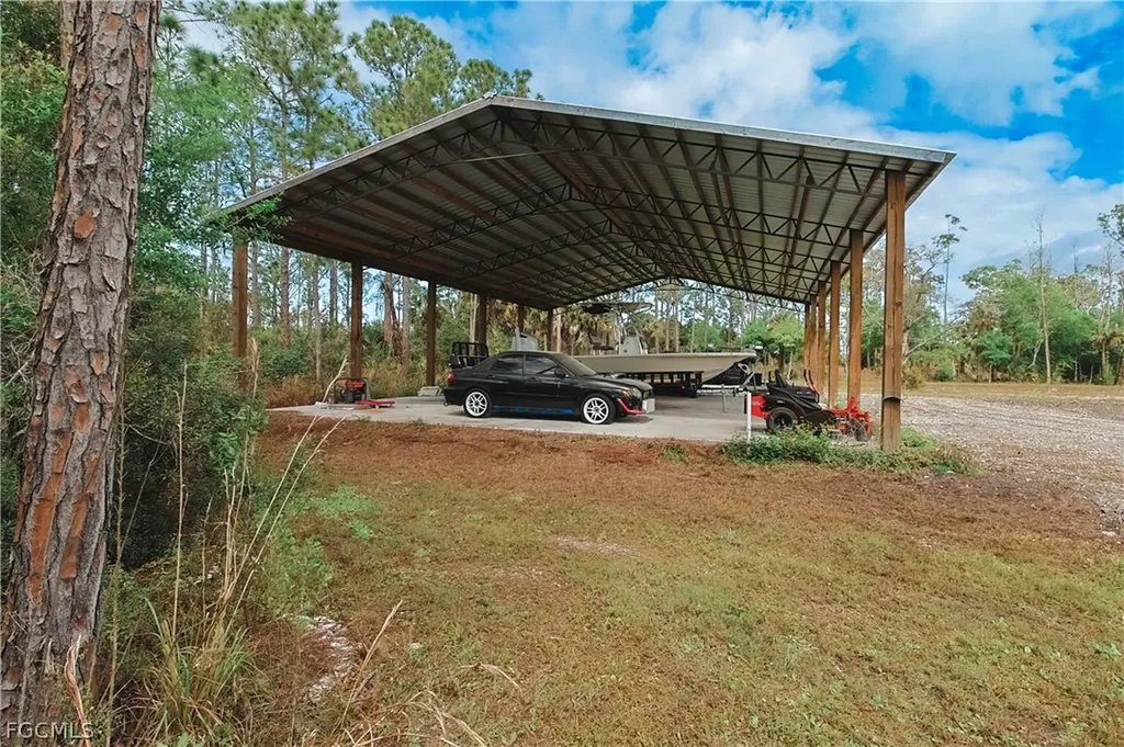 19401 Witts End Alva FL 33920