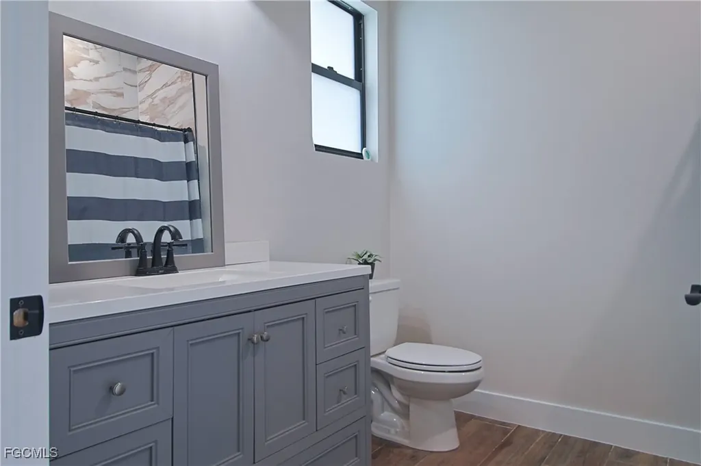 19401 Witts End Alva FL 33920