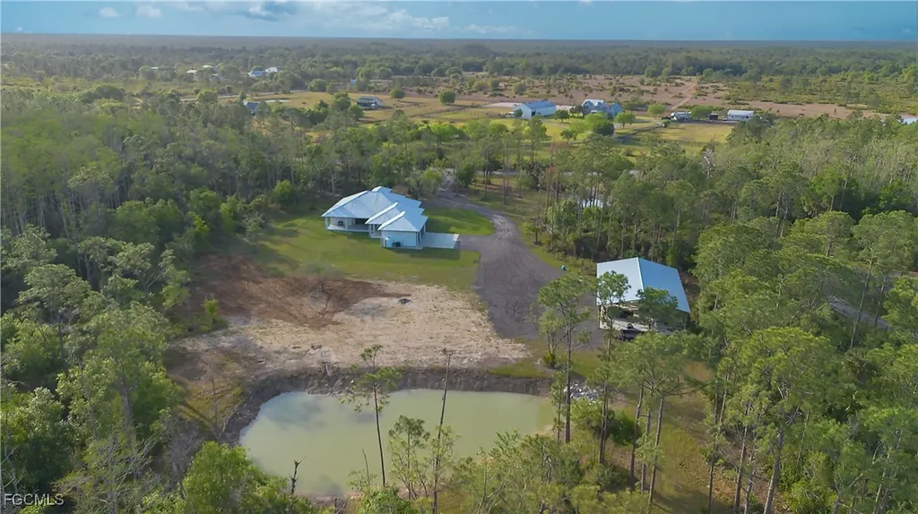 19401 Witts End Alva FL 33920