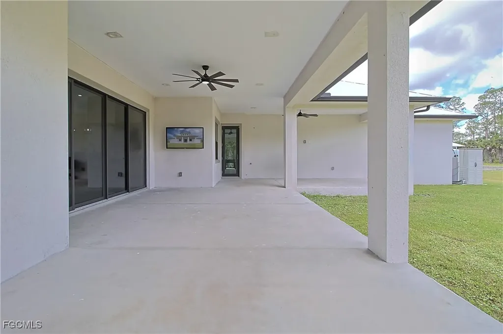 19401 Witts End Alva FL 33920