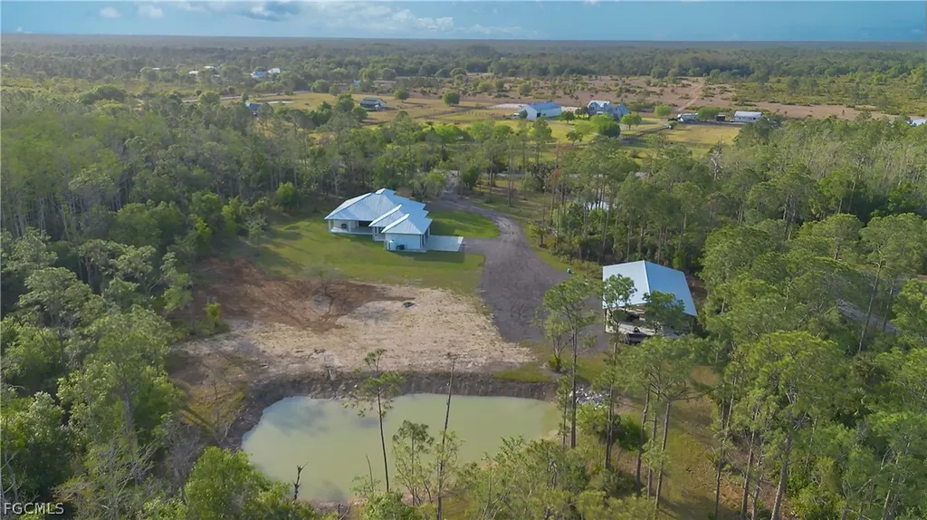 19401 Witts End Alva FL 33920