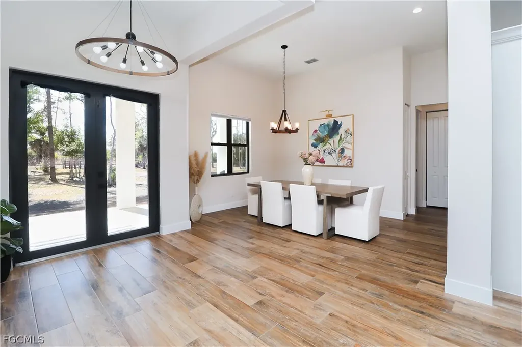 19401 Witts End Alva FL 33920