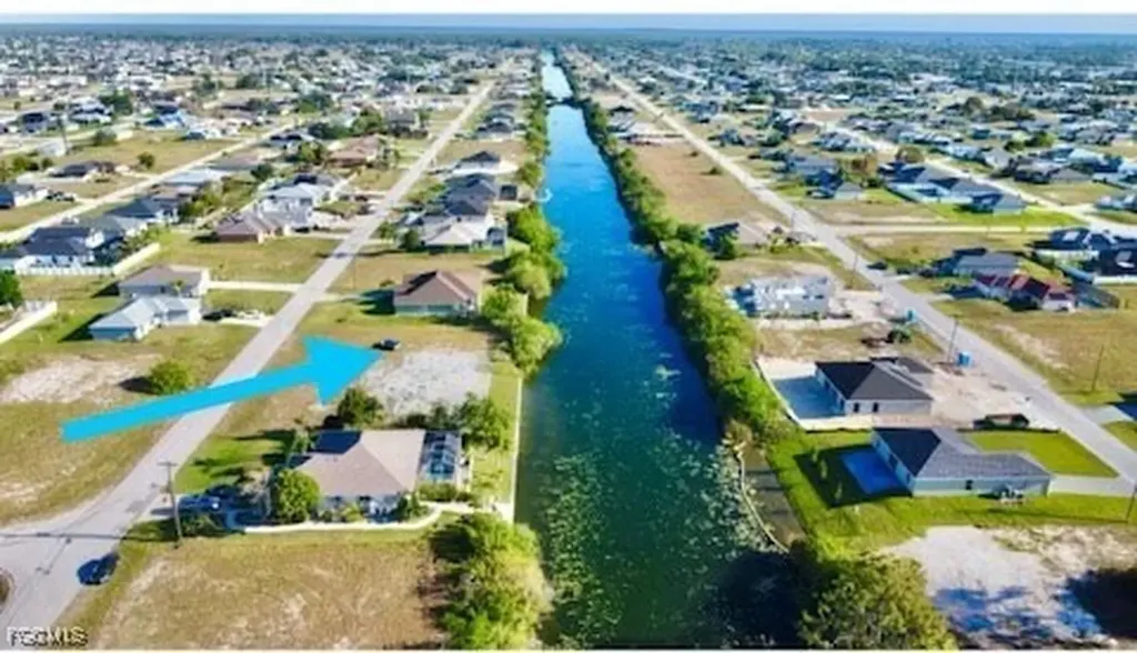 2025 NE 5th Place Cape Coral FL 33909