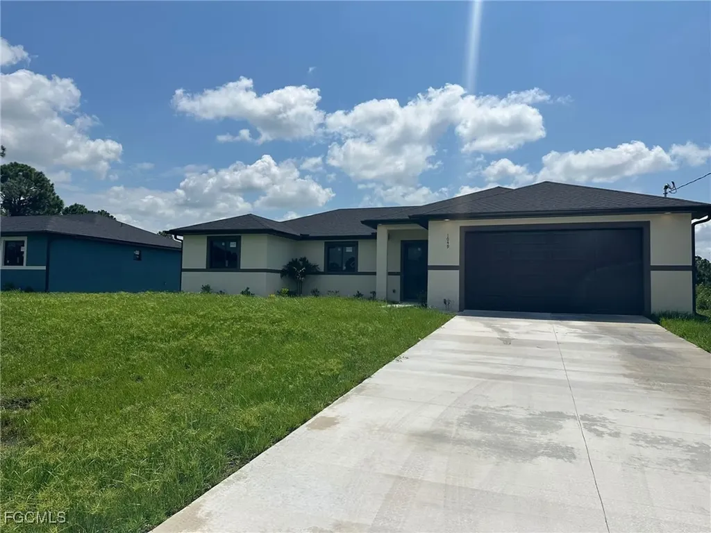 1049 Citrus Avenue S Lehigh Acres FL 33974