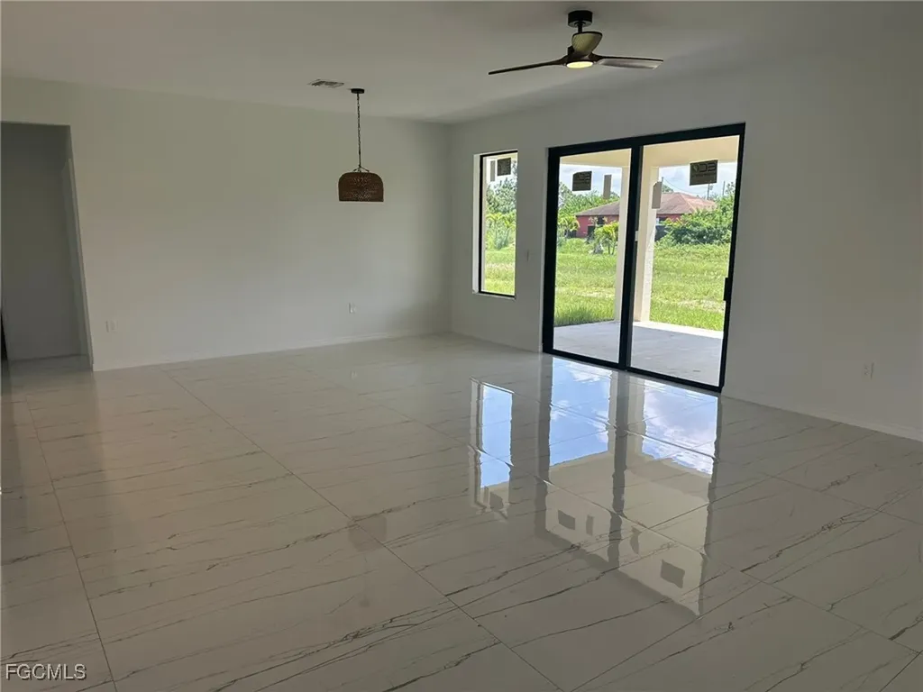 1049 Citrus Avenue S Lehigh Acres FL 33974