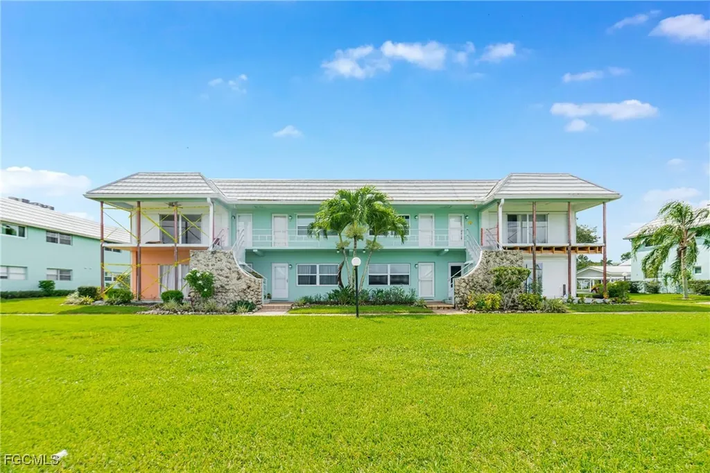 3225 E Riverside Drive Fort Myers FL 33916
