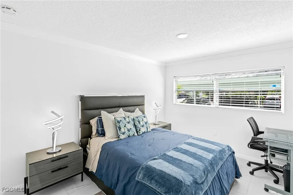 3225 E Riverside Drive Fort Myers FL 33916