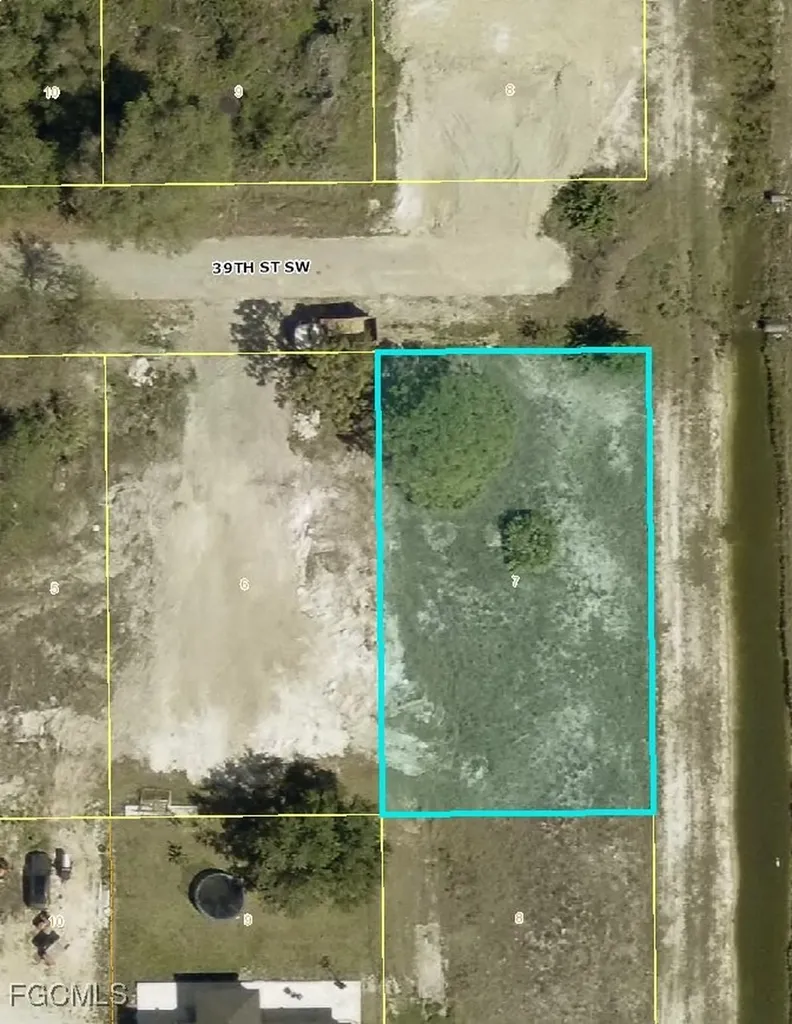 2701 39th Street SW Lehigh Acres FL 33976