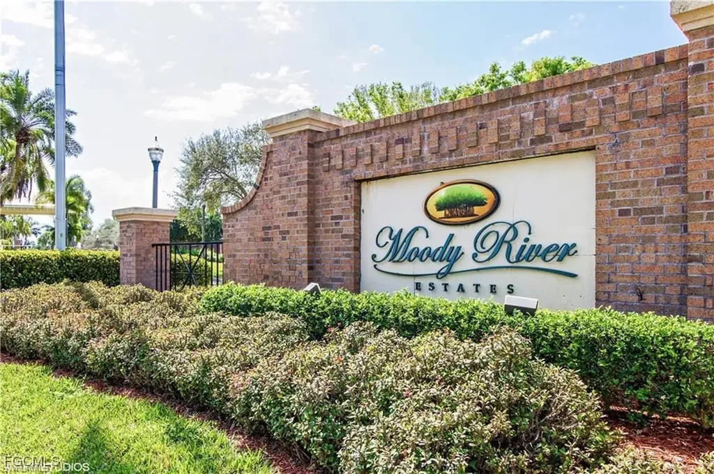 12710 Olde Banyon Boulevard North Fort Myers FL 33903