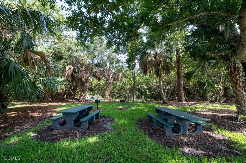 12710 Olde Banyon Boulevard North Fort Myers FL 33903