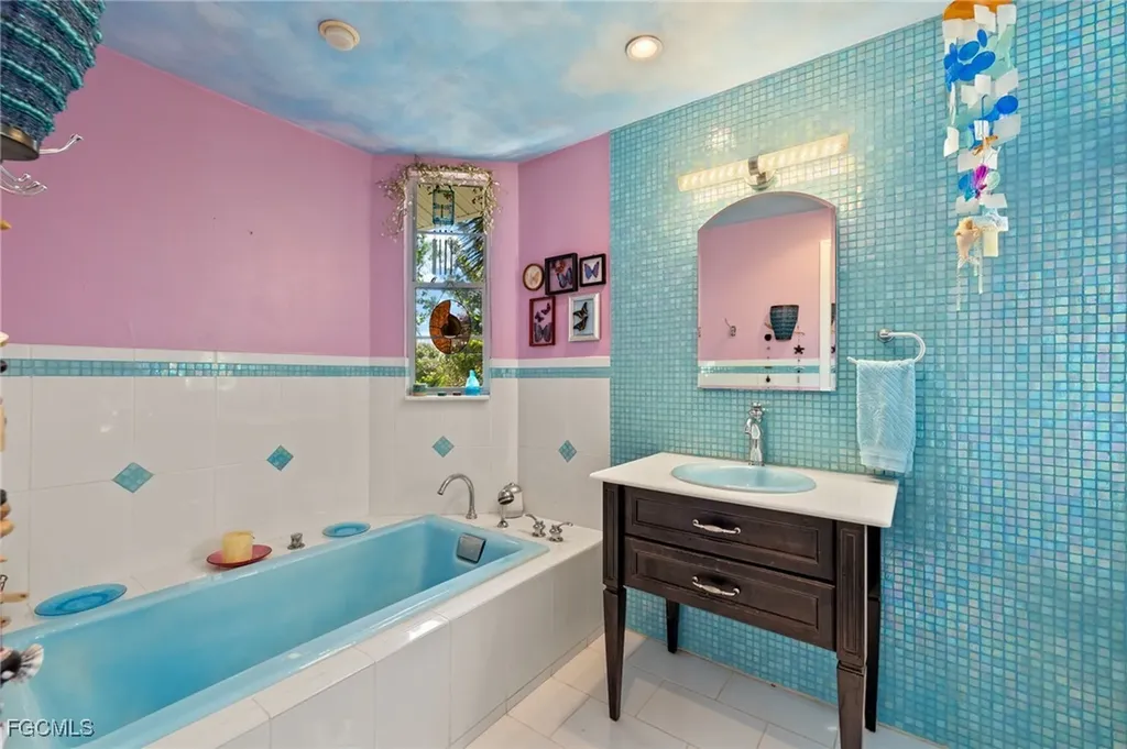 4631 Bowen Bayou Road Sanibel FL 33957