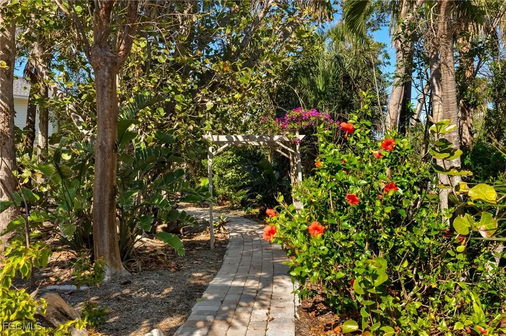 4631 Bowen Bayou Road Sanibel FL 33957