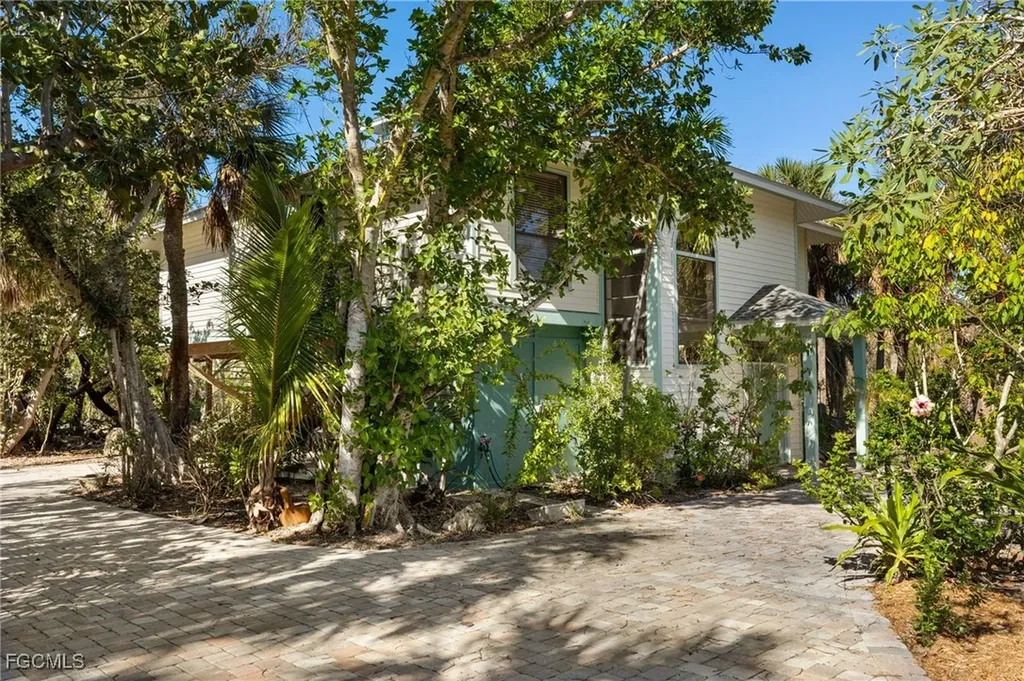4631 Bowen Bayou Road Sanibel FL 33957