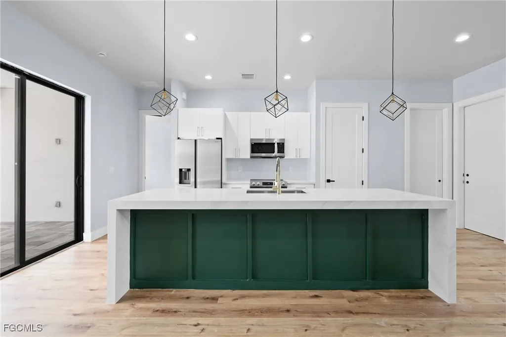 1333 NW 4th Street Cape Coral FL 33993