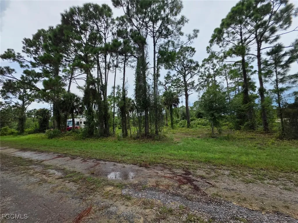 418 Lampion Avenue S Lehigh Acres FL 33974